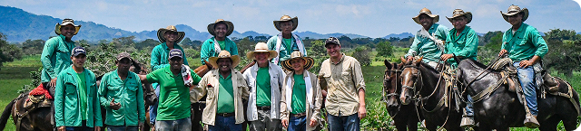 Equipo Altamar en la hacienda